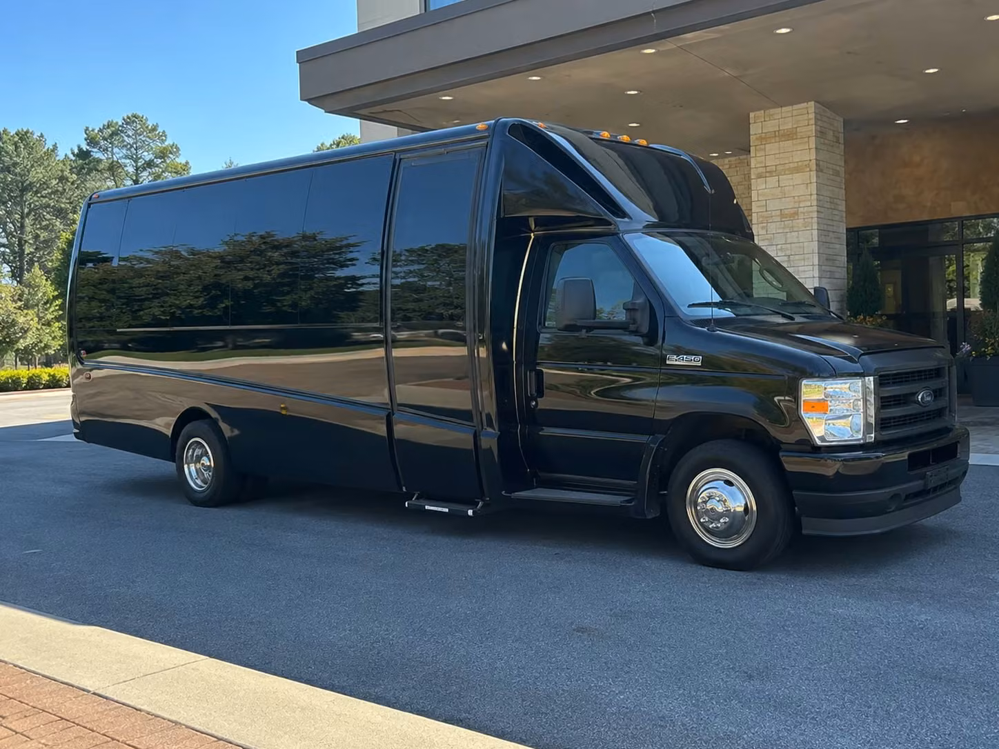 20 passenger minibus